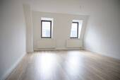 Raum 4 mit Zugang von 3 - 