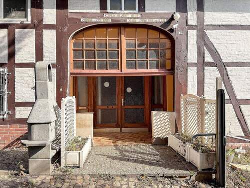 Eingangsbereich - 8 Zimmer Bauernhaus, Landhaus zum Kaufen in Hessisch Oldendorf