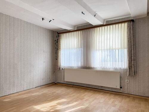 Wohnzimmer EG - Bauernhaus, Landhaus mit 144,80 m² in Hessisch Oldendorf zum Kaufen