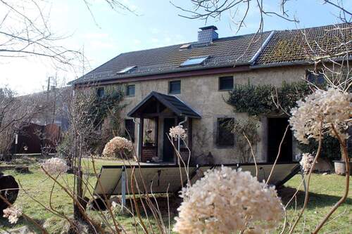 Außenansicht - Authentischer Familienhof mit Geschichte und ganz viel Herz in liebevolle Hände zu verkaufen!