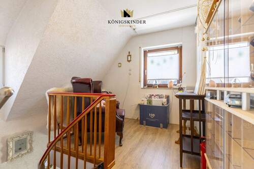 OG Flur - Zugang zum Dachboden - 