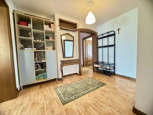 Flur - 2 Zimmer Etagenwohnung zum Kaufen in Kehl