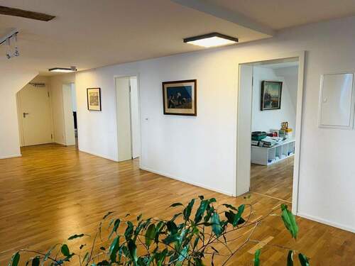 Ansicht - Büro- oder Praxisräume in zentraler Lage