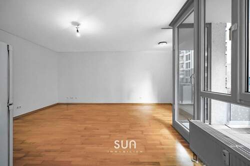 WOHNZIMMER - 2 Zimmer Etagenwohnung in Frankfurt am Main