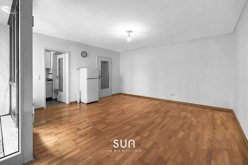 WOHNZIMMER - Etagenwohnung mit 50,00 m&sup2; in Frankfurt am Main zur Miete