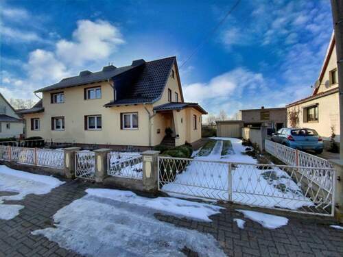 Titelbild - 4 Zimmer Einfamilienhaus zum Kaufen in Bad Frankenhausen