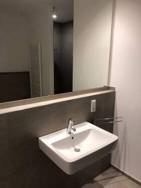 Bad.jpg - 3 Zimmer Etagenwohnung in Bad Kissingen