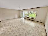 Wohnzimmer - Reihenmittelhaus mit 131,00 m² in Idstein zum Kaufen