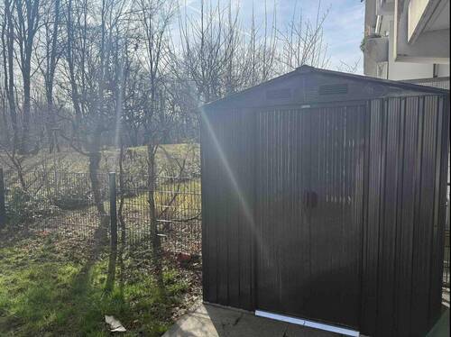 Garden Fence & Shed - 2 Zimmer Etagenwohnung zum Kaufen in Munich