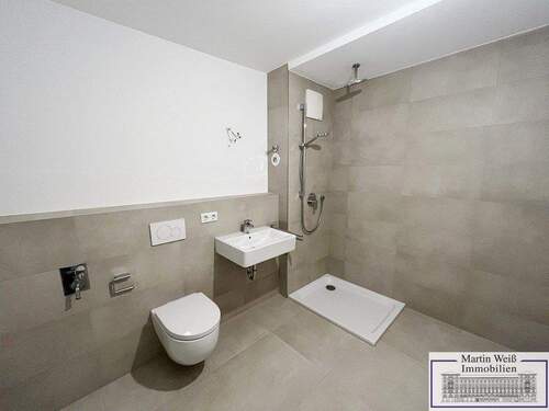 Exemplarisches Badezimmer - 