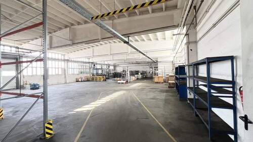 Produktionshalle - 