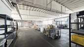 Lagerfläche in der Produktionshalle - 