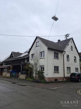 Vorderansicht - Charmantes Einfamilienhaus aus den 1910er Jahren mit viel Potential (Bauplatz Zweifamilienhaus)