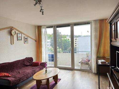 Wohnzimmer - Etagenwohnung mit 86,20 m&sup2; in Erlangen zum Kaufen