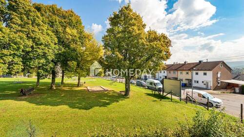 Ausblick 2 - Einfamilienhaus mit 151,30 m² in Hechingen zum Kaufen