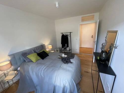 Schlafzimmer - Etagenwohnung mit 51,00 m² in München zum Kaufen