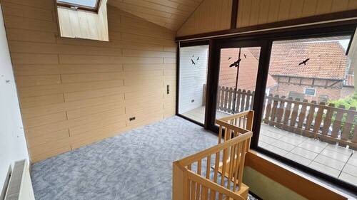 DG - Flur mit Balkon - 