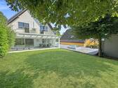 Garten - 7 Zimmer Einfamilienhaus zum Kaufen in Idstein