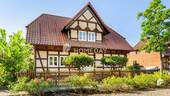 Außenansicht 2 - Exklusives Wohnen: Einzigartiges Fachwerkhaus mit Wintergarten,Terrasse &Sauna auf großem Grundstück