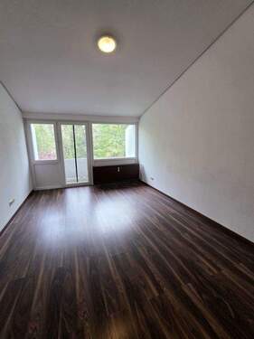 Wohn- und Schlafzimmer - 