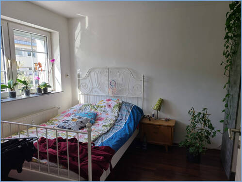 Schlafzimmer - Vorderhaus OG - 