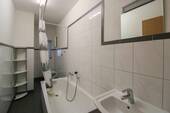 Ansicht Badezimmer 1 - 