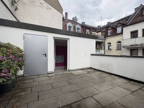 Dachterrasse und Abstellraum - 