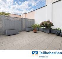 Großzügige 2-Zimmer-Wohnung mit sonniger Dachterrasse im ruhigen Rückgebäude - Nürnberg Rosenau