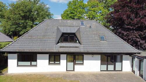 Drohne Hausrückseite - Einfamilienhaus mit 129,80 m² in Hamburg zum Kaufen