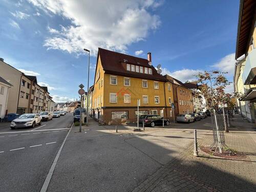 Außenbild 2 - Wohn- und Geschäftshaus mit vier Wohneinheiten und Gewerbefläche im Stadtkern von Tuttlingen