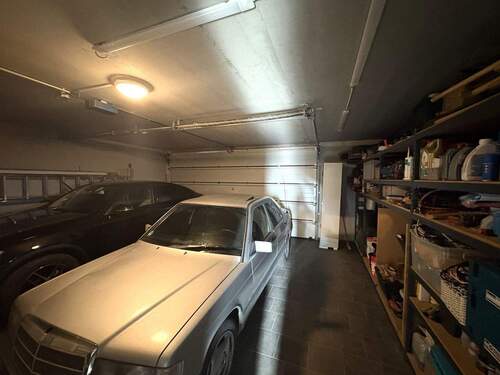 Doppelgänger mit Zugang zum Haus - 