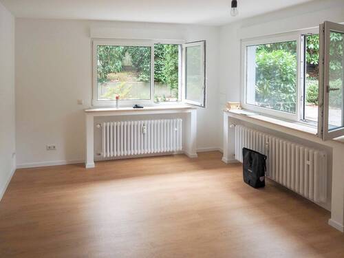 Bild 1 - Braunsfeld 2 Zimmer-Eigentumswohnung - 2016 umfassend modernisiert - in bester Ruhiglage am Stadtwald