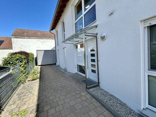 Eingangsbereich - 2 Zimmer Etagenwohnung in Höchstadt an der Aisch