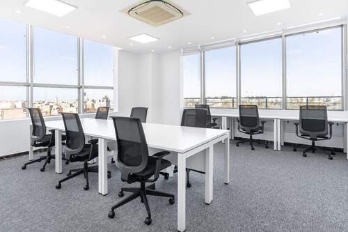 Regus Almutawasit 5728 Tripoli Libya Large Office - Voll ausgestatteter privater Büroraum für Sie und Ihr Team in Regus Weitblick