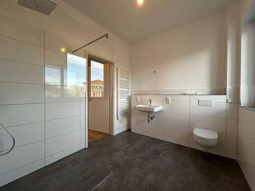 Bad - Etagenwohnung mit 91,70 m² in Seevetal zur Miete