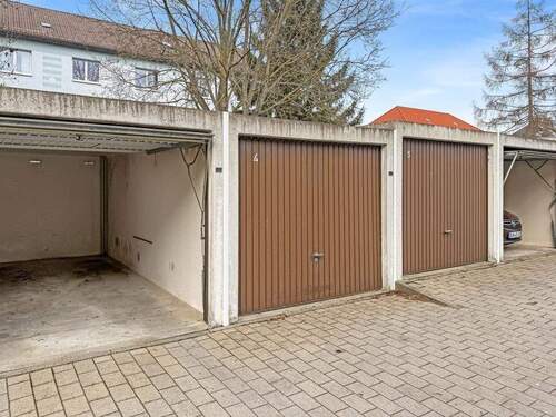 Garage - Etagenwohnung mit 65,00 m&sup2; in Triptis zum Kaufen