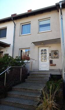 Eingang.JPG - Der Traum vom Eigenheim! Familienfreundliches Reihenmittelhaus in Göttingen Geismar