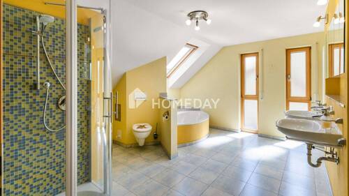 1. OG Badezimmer 1 - 
