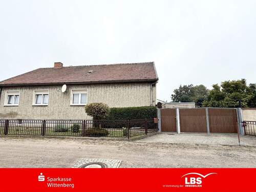 Vorderansicht - Idyllisch wohnen und zentral leben