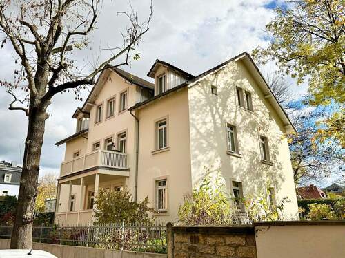 Hausansicht - 4 Zimmer Etagenwohnung zum Kaufen in Dresden