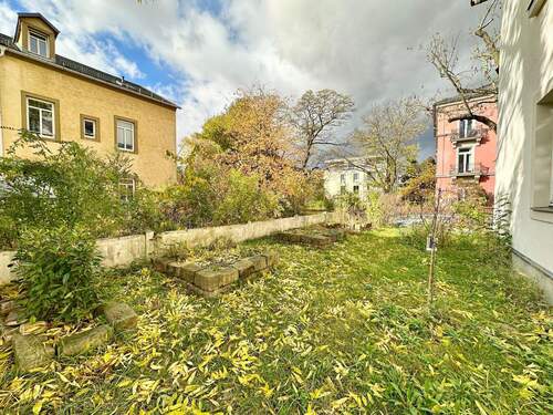 sehr schöner, eigener Garten nach Südwesten - 4 Zimmer Etagenwohnung in Dresden