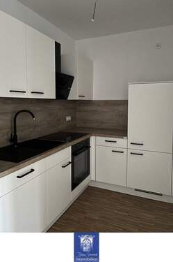 EBK - 2 Zimmer Etagenwohnung zur Miete in Arnsdorf