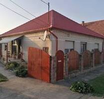 Einfamilienhaus mit 5 Zimmer + Friseursalon in Somogy Komitat zu verkaufen - Kaposvár nah