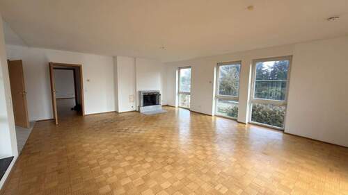 Wohn-Essbereich - 3 Zimmer Etagenwohnung in Berlin