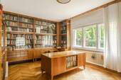 Zimmer im EG - 6 Zimmer Einfamilienhaus zum Kaufen in Potsdam