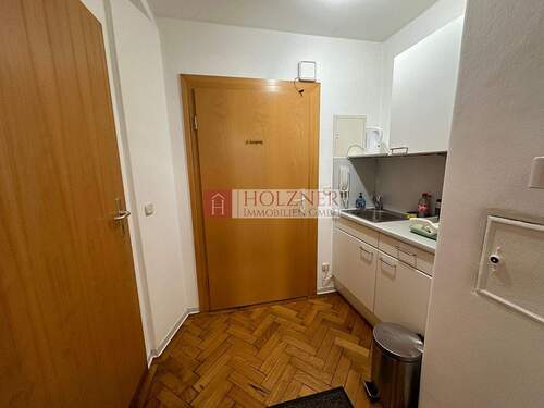 Eingang - Teeküche - 3 Zimmer Büro in Landshut