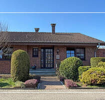 Bungalow mit großem Garten, Vollkeller und Garage in ruhiger Lage von Hünxe