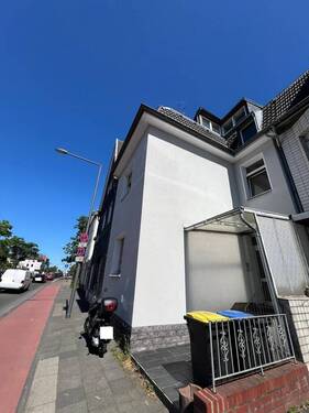 Vorderansichten (4) - 9 Zimmer Mehrfamilienhaus, Wohnhaus in Köln / Höhenberg