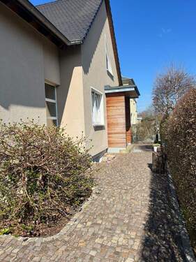 italienisches Porphyr-Eisenbahnpflaster aus dem 19. Jahrhundert - Einfamilienhaus mit 135,00 m&sup2; in Coswig zum Kaufen