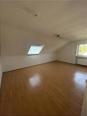 Wohnzimmer - Etagenwohnung mit 61,00 m&sup2; in Schwabach zur Miete